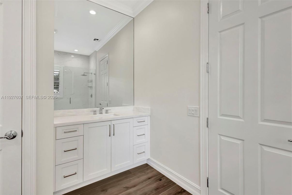 Bathroom, Interior, Recessed Lighting, Wood Texture Flooring