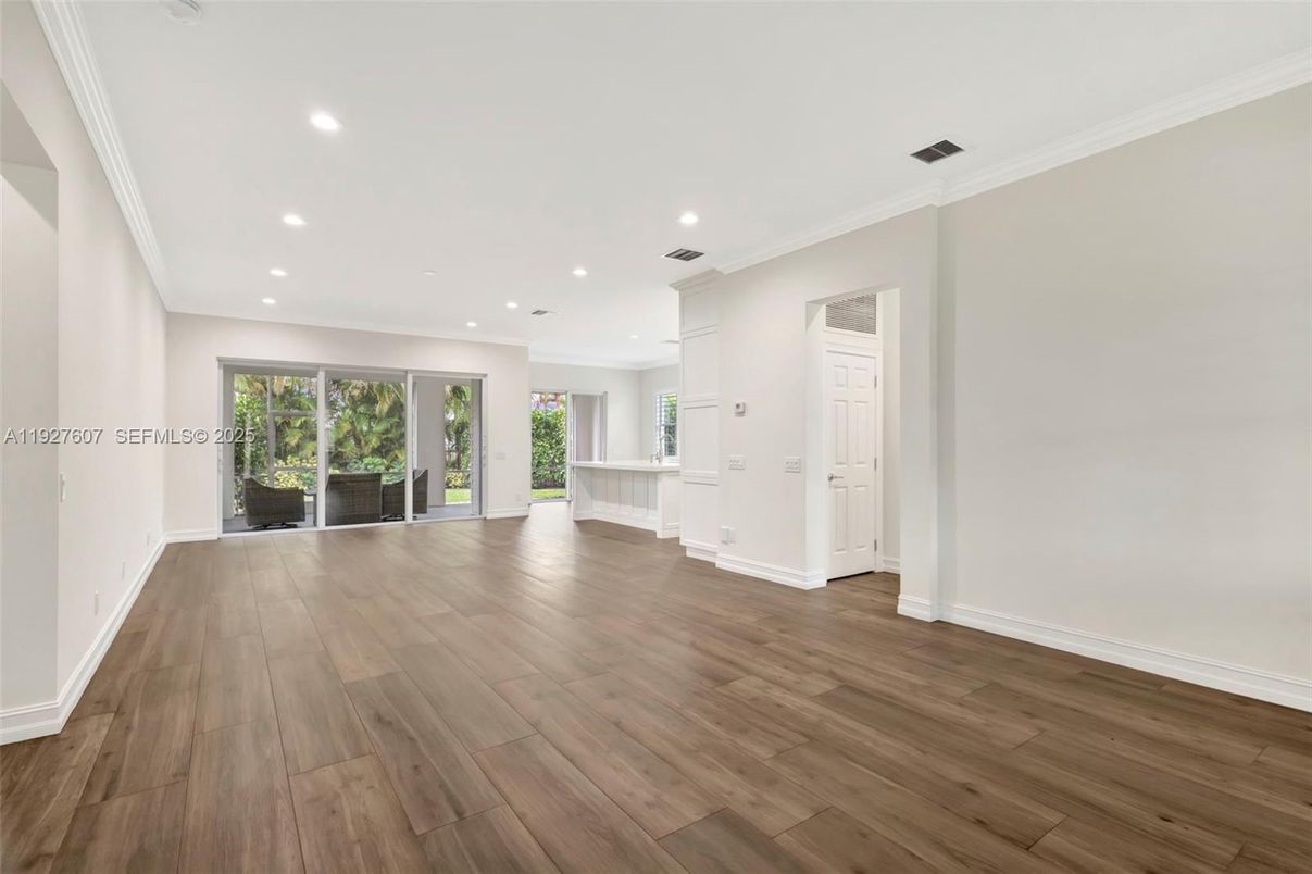 Empty room, Interior, Recessed Lighting, Wood Texture Flooring