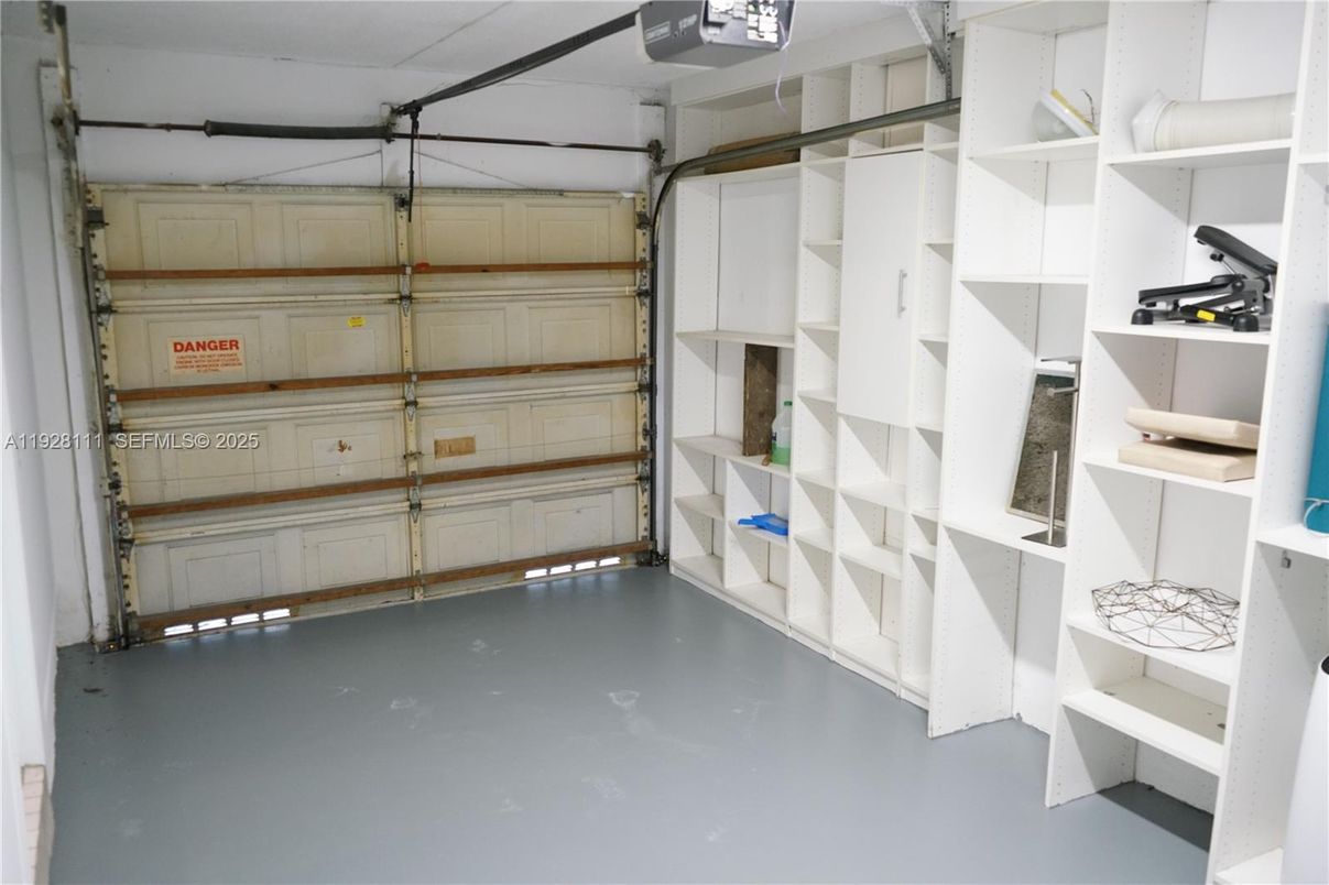 Garage, Interior