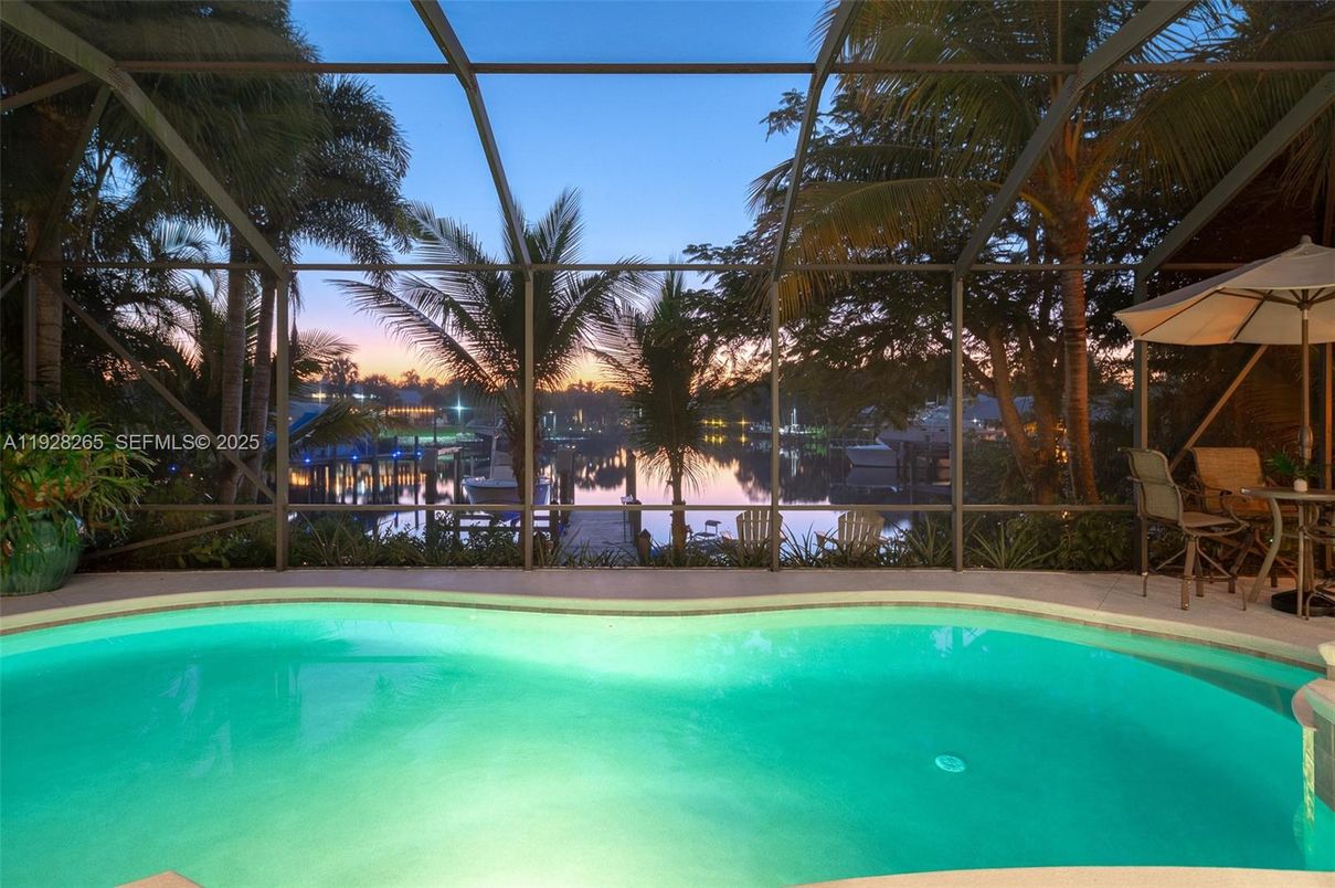 Glass Ceilings, Interior, Pool, Sun Room, Water
