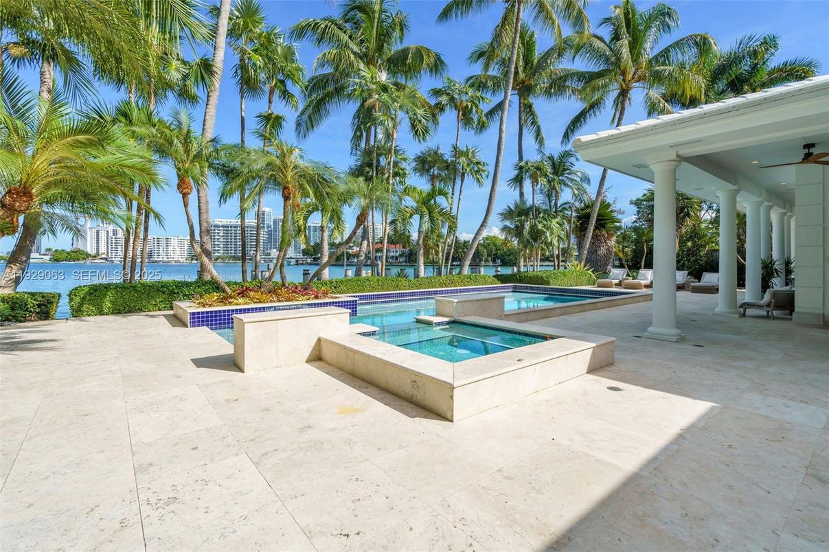 Exterior, Pool, Water