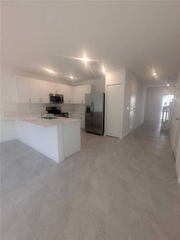 Interior, Kitchen, Recessed Lighting