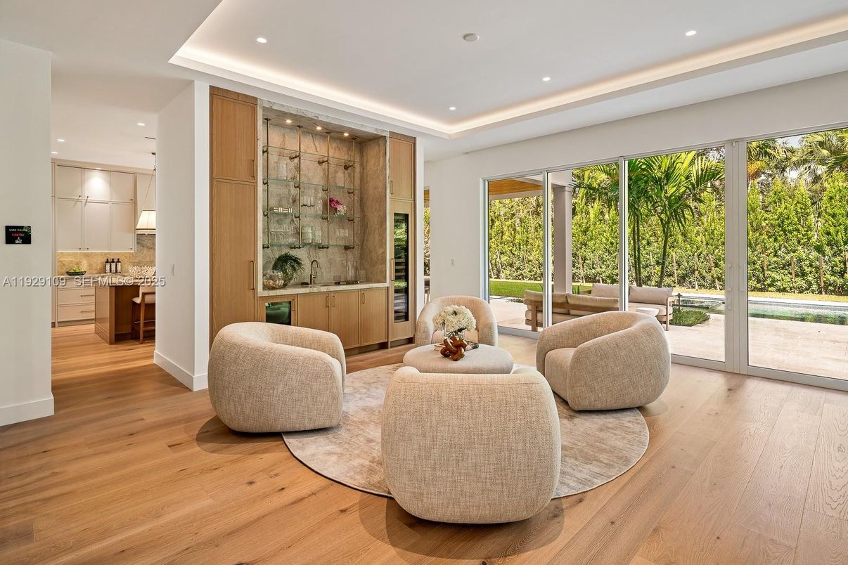 Interior, Recessed Lighting, Wood Texture Flooring