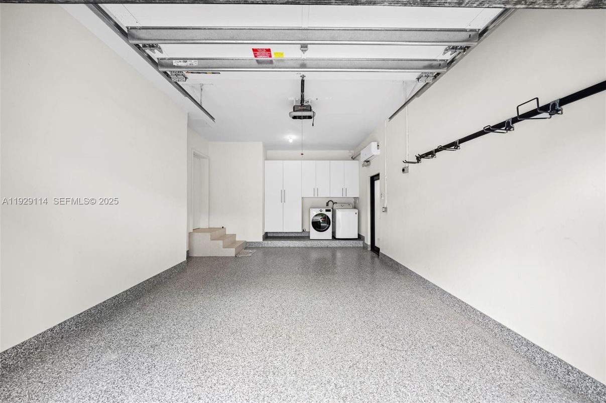 Garage, Interior, Washer