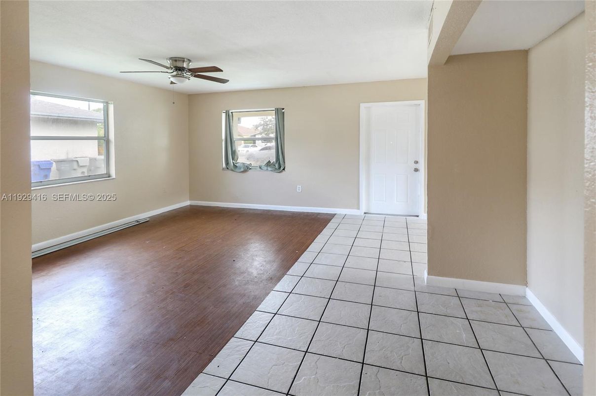 Empty room, Interior, Wood Texture Flooring