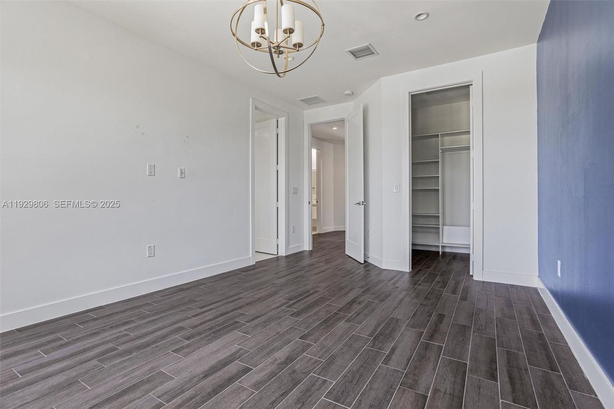 Chandelier, Empty room, Interior, Recessed Lighting, Wood Texture Flooring