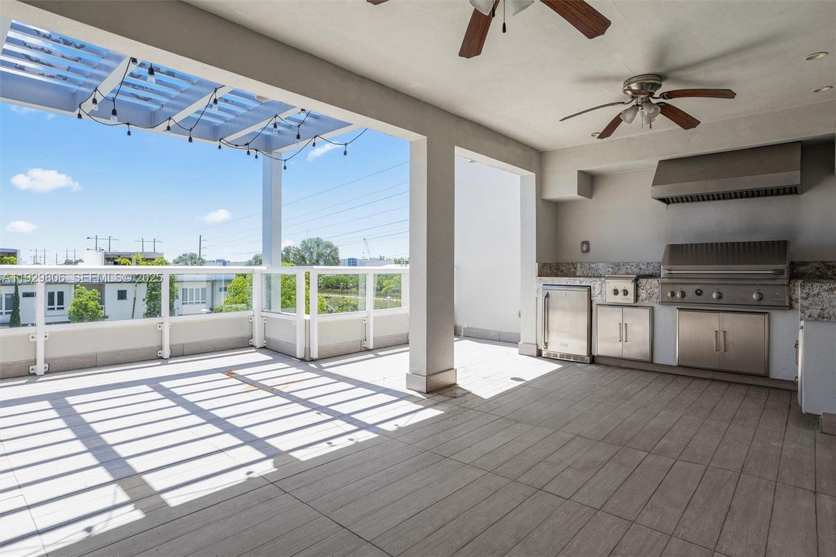 Interior, Sun Room, Wood Texture Flooring