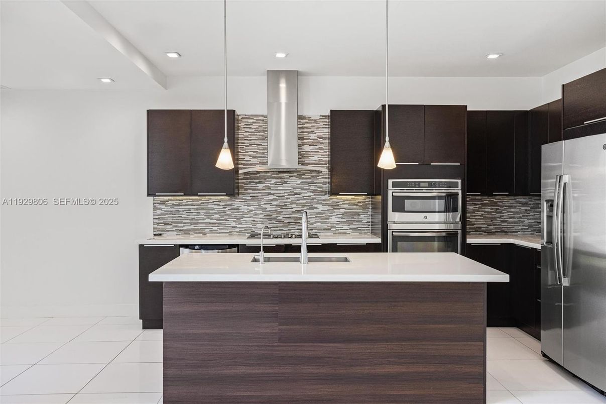 Interior, Kitchen, Pendant Lights, Recessed Lighting, Stainless Steel Appliances