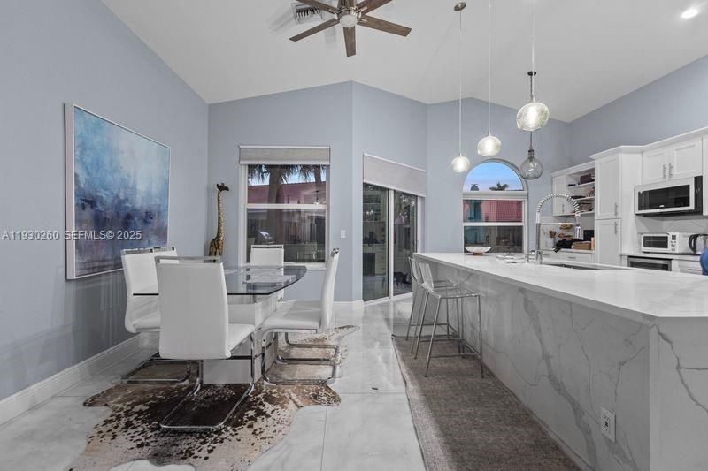 Dining room, Interior, Kitchen, Pendant Lights, Recessed Lighting, Stainless Steel Appliances