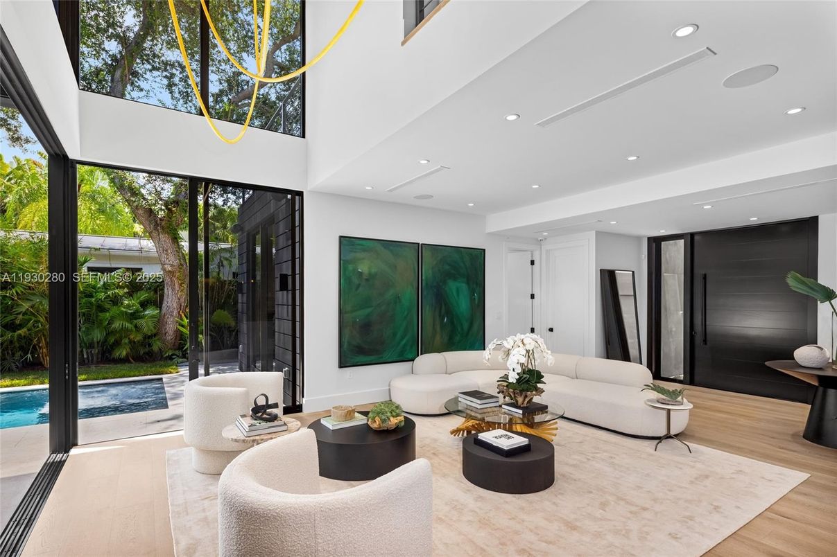 Interior, Living room, Recessed Lighting, Wood Texture Flooring