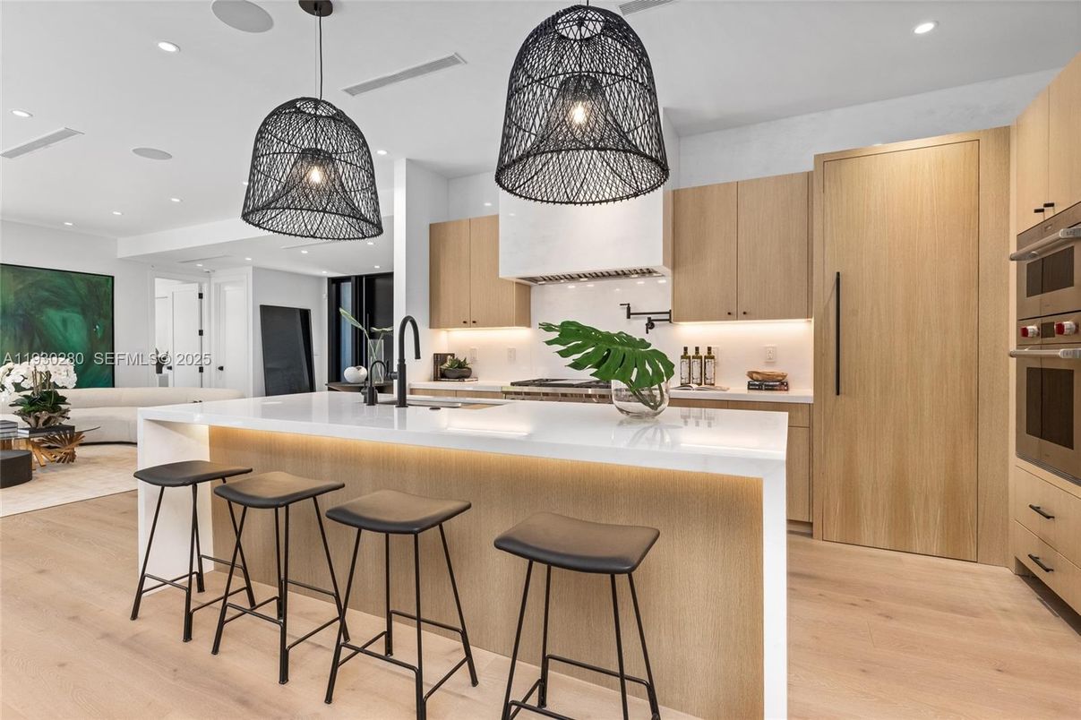 Interior, Kitchen, Living room, Pendant Lights, Recessed Lighting, Stainless Steel Appliances, Wood Texture Flooring