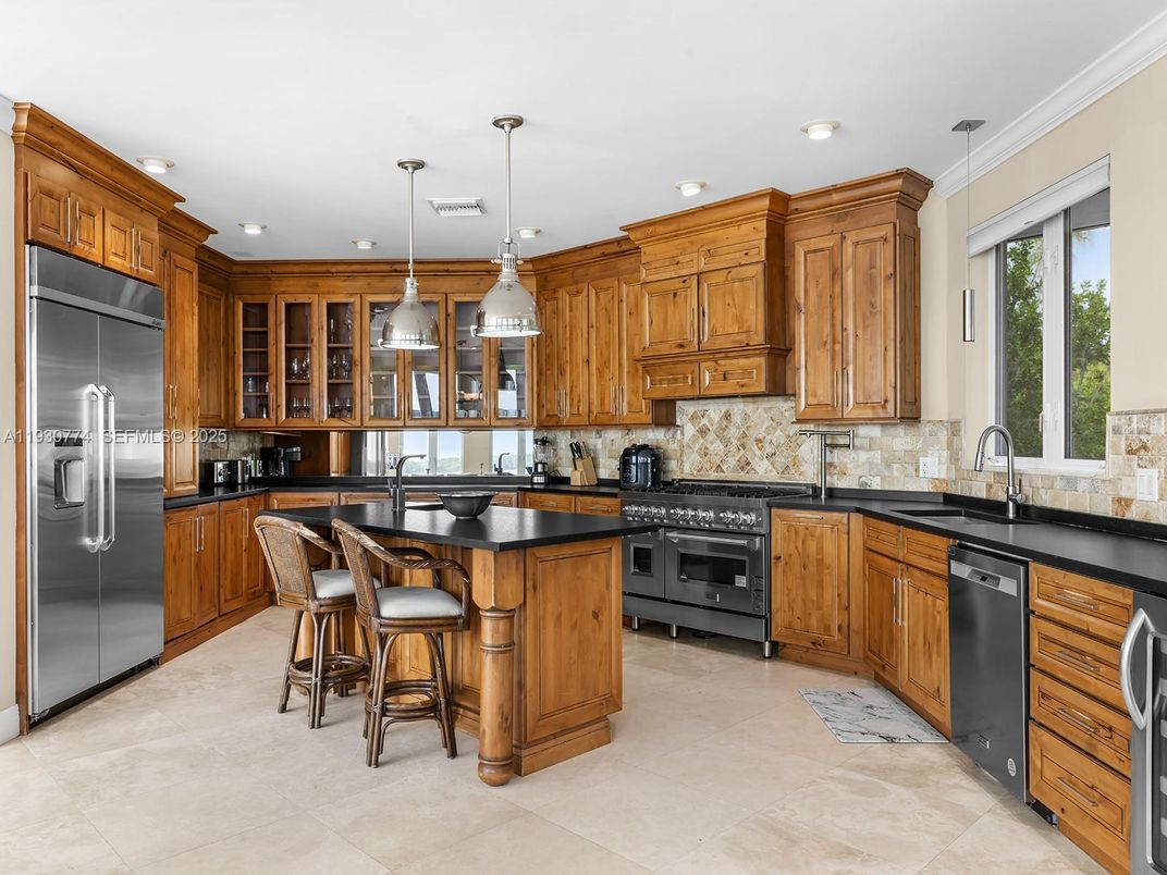 Interior, Kitchen, Pendant Lights, Recessed Lighting, Stainless Steel Appliances