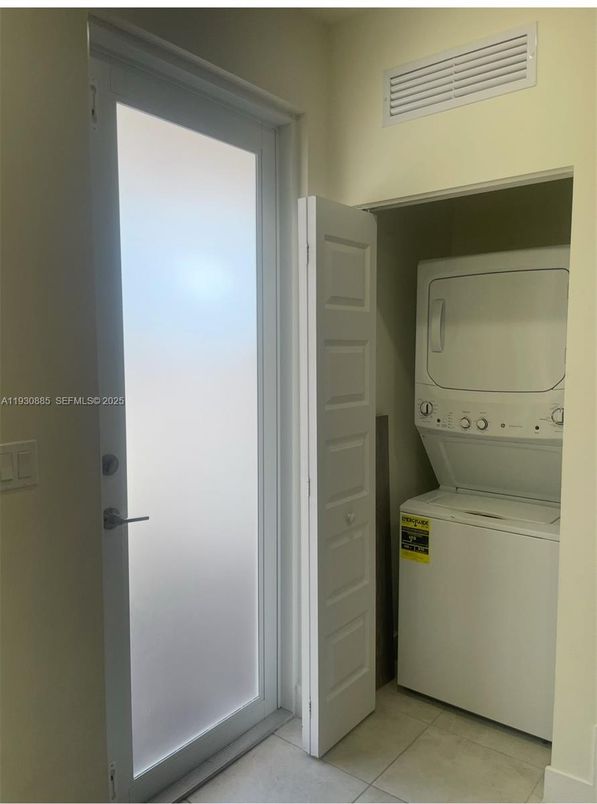 Interior, Utility Closets, Washer