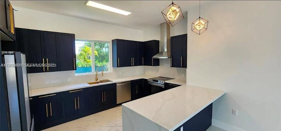 Interior, Kitchen, Marble, Pendant Lights