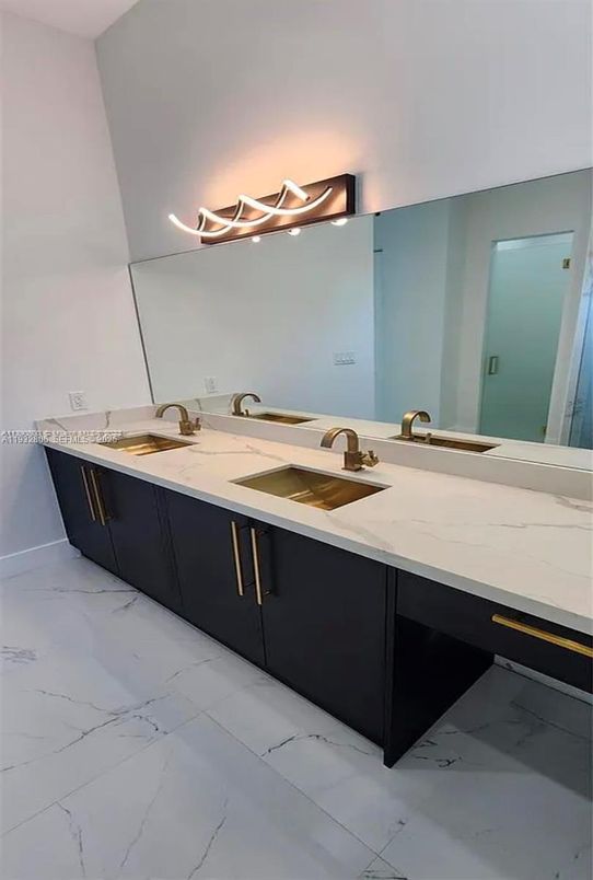 Bathroom, Dual Sink Vanities, Interior, Marble