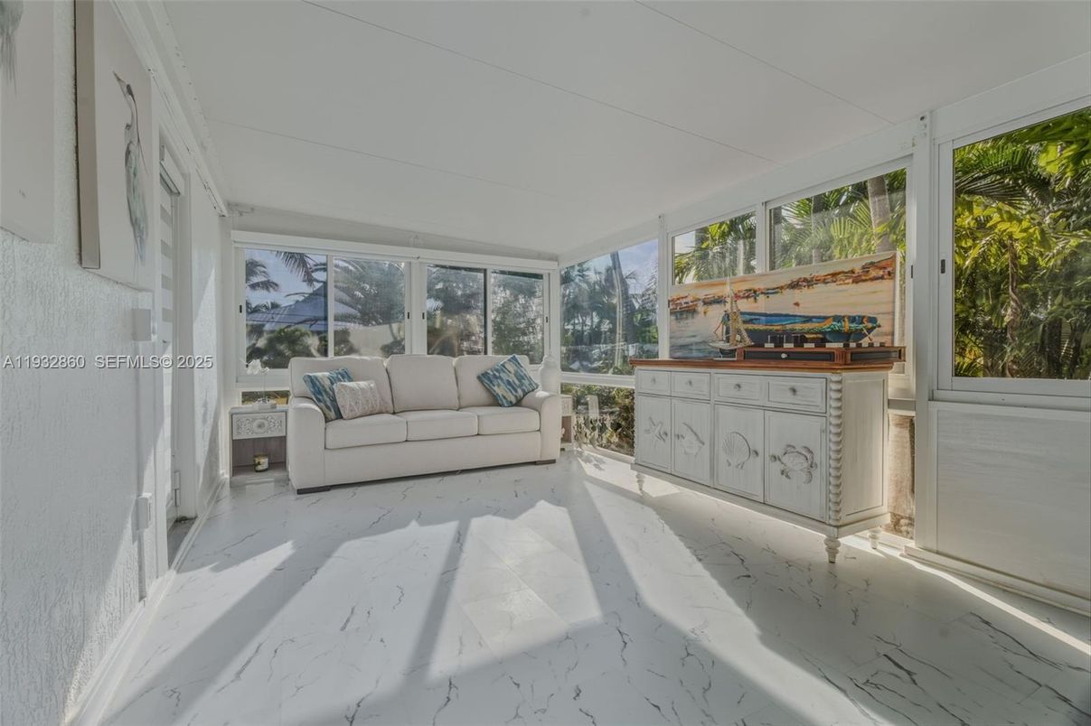 Interior, Marble, Sun Room