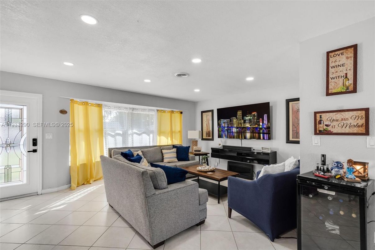 Interior, Living room, Recessed Lighting