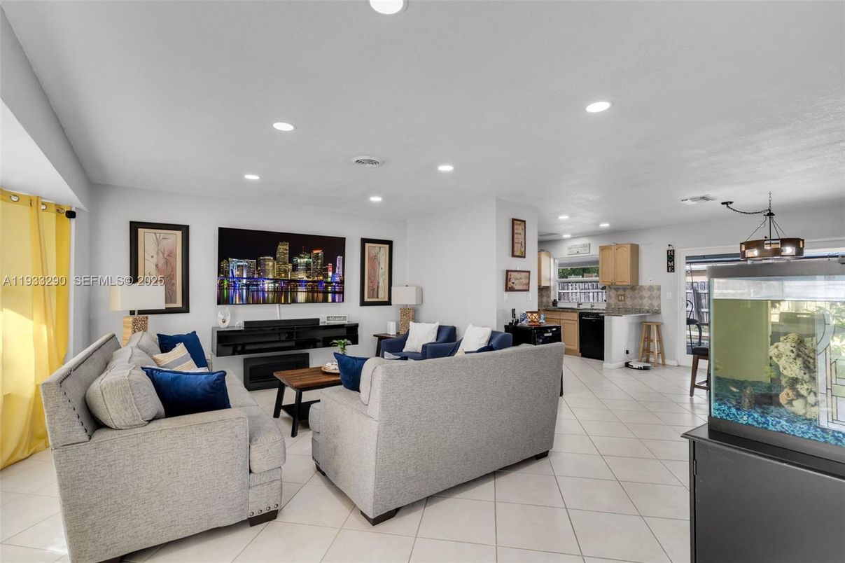 Interior, Kitchen, Living room, Recessed Lighting