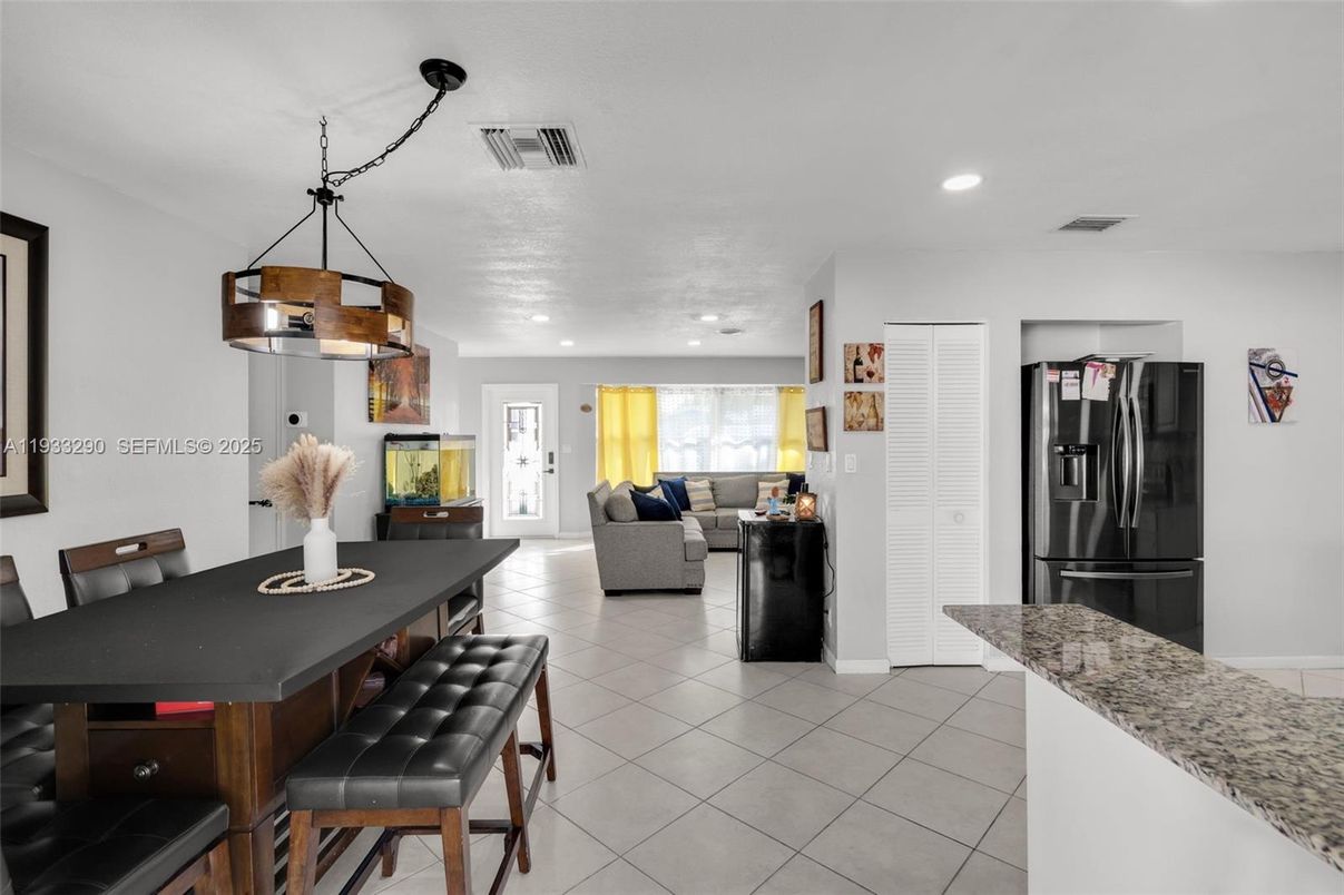 Dining room, Interior, Kitchen, Living room, Pendant Lights, Recessed Lighting