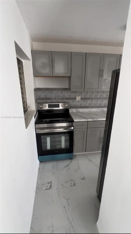 Interior, Kitchen, Marble, Stainless Steel Appliances