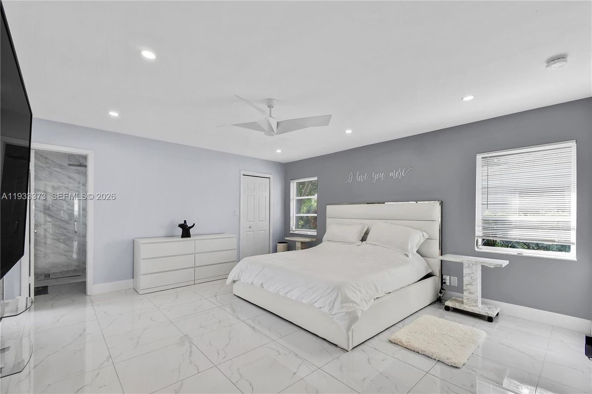 Bedroom, Interior, Marble, Recessed Lighting