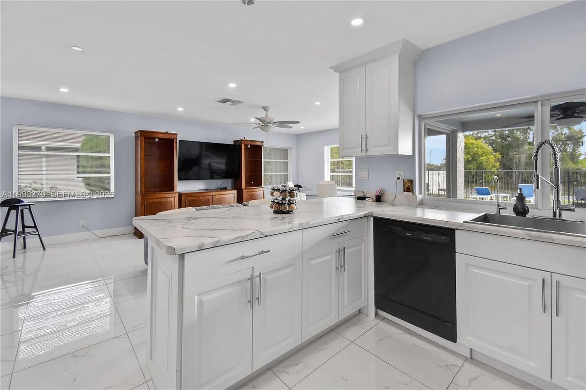 Interior, Kitchen, Marble, Recessed Lighting