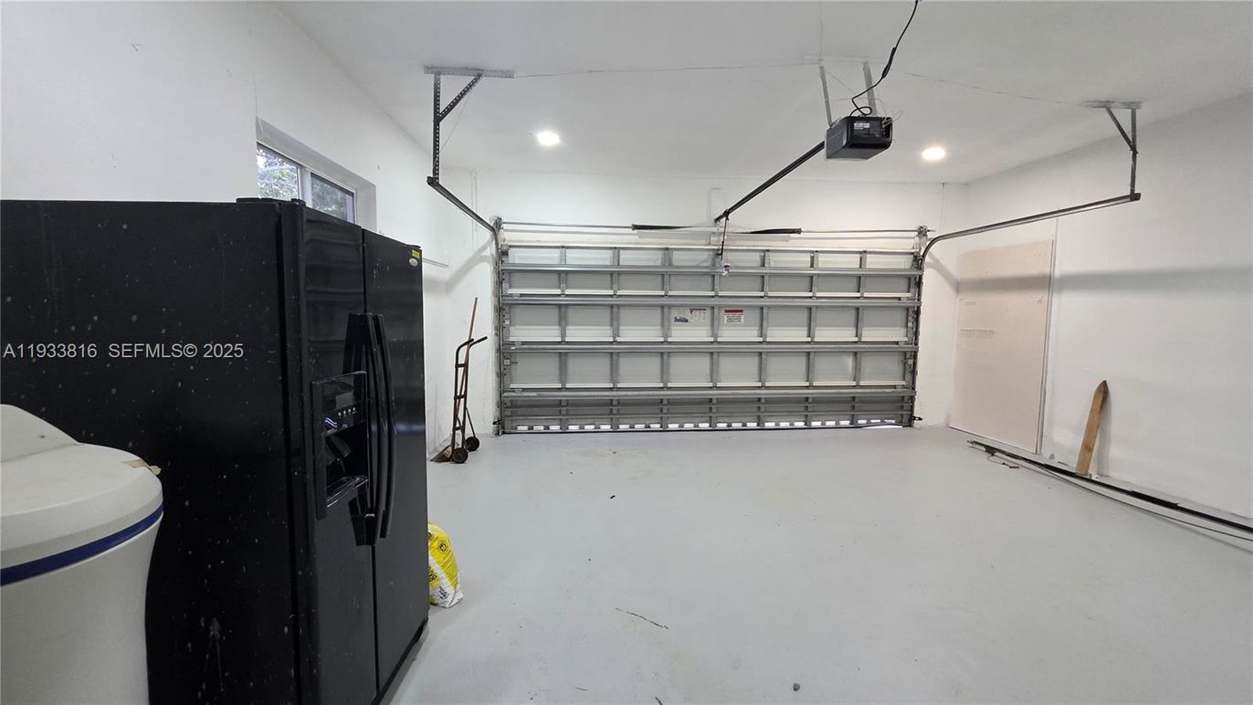 Garage, Interior, Recessed Lighting