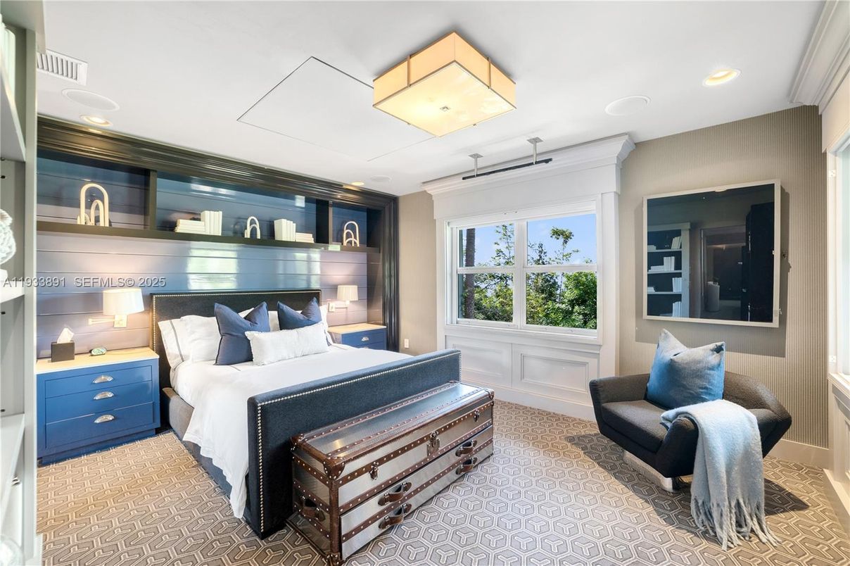 Bedroom, Interior, Recessed Lighting