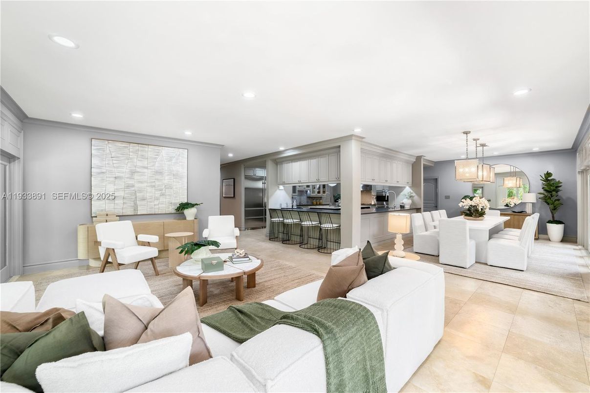 Dining room, Interior, Kitchen, Living room, Pendant Lights, Recessed Lighting, Stainless Steel Appliances