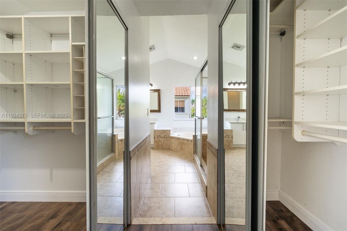 Interior, Recessed Lighting, Walk-in Closets, Wood Texture Flooring