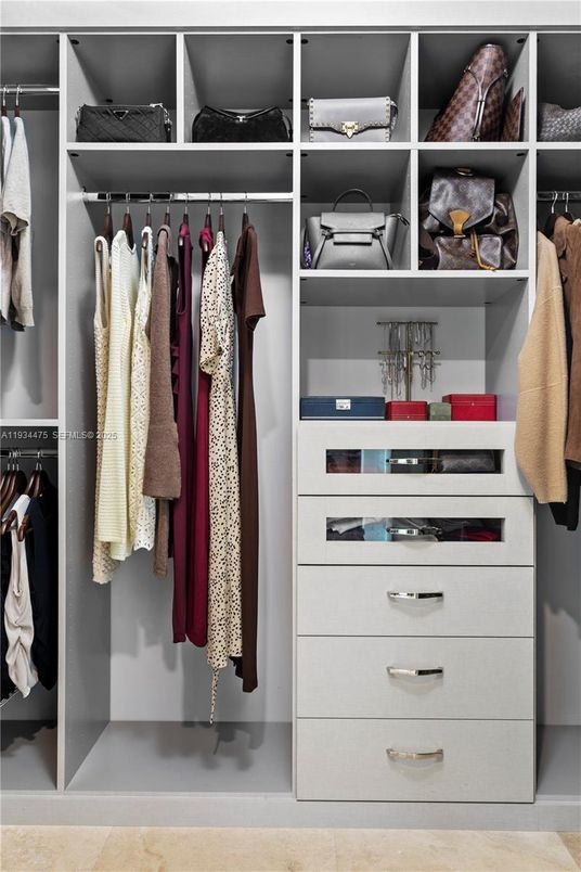 Interior, Walk-in Closets