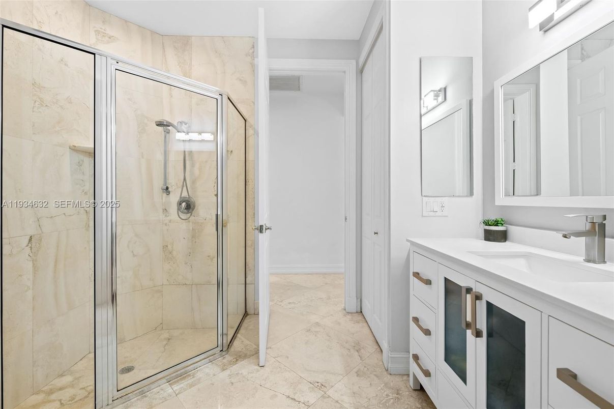 Bathroom, Glass Shower, Interior