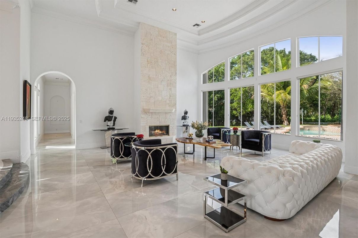 Fireplace, Interior, Living room, Recessed Lighting