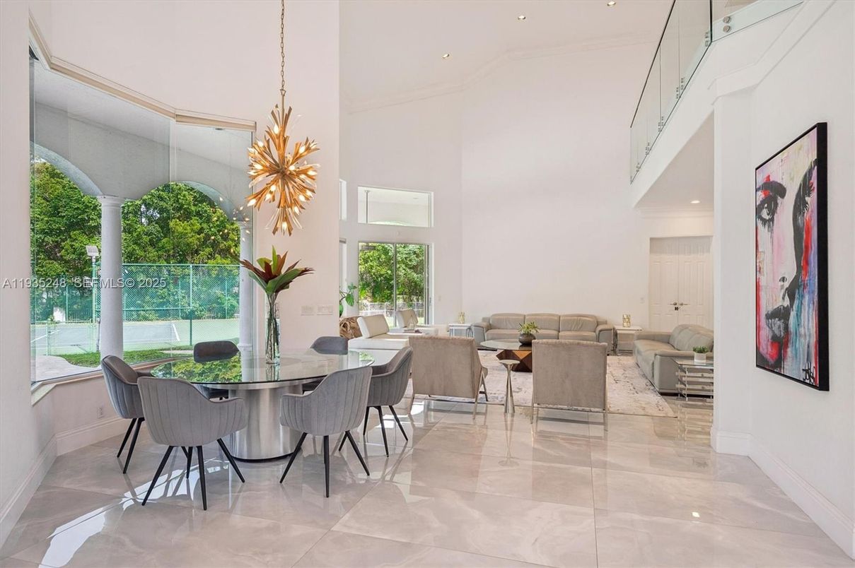 Dining room, Interior, Living room, Pendant Lights, Recessed Lighting