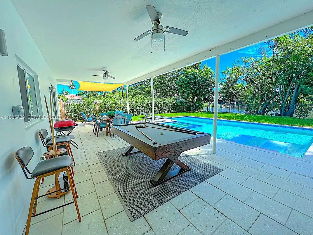 Billiard Table, Dining room, Game Room, Interior, Pool, Sun Room