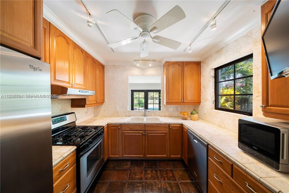 Interior, Kitchen, Tile Countertops