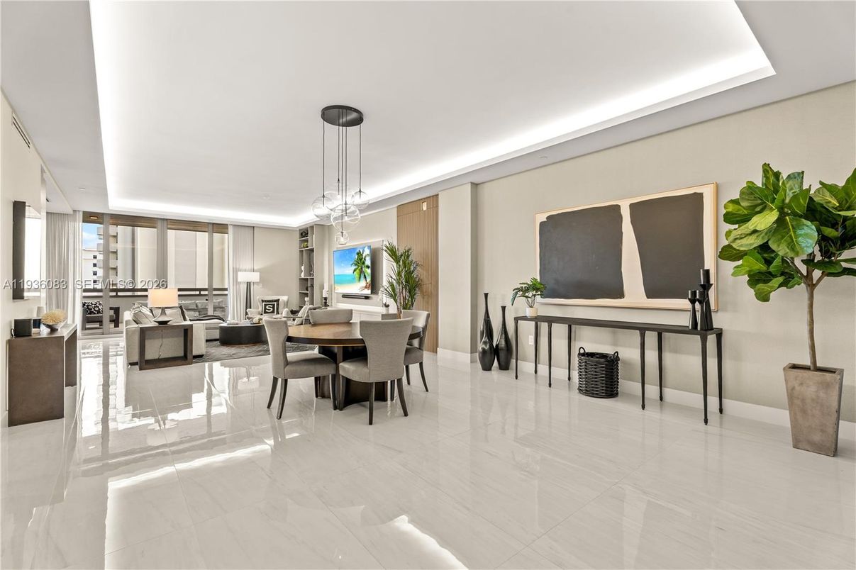 Dining room, Interior, Pendant Lights