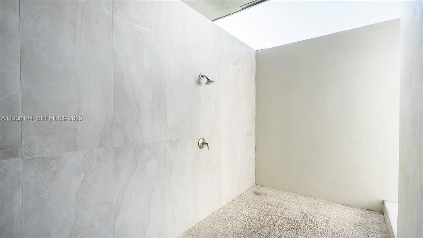 Bathroom, Empty room, Interior