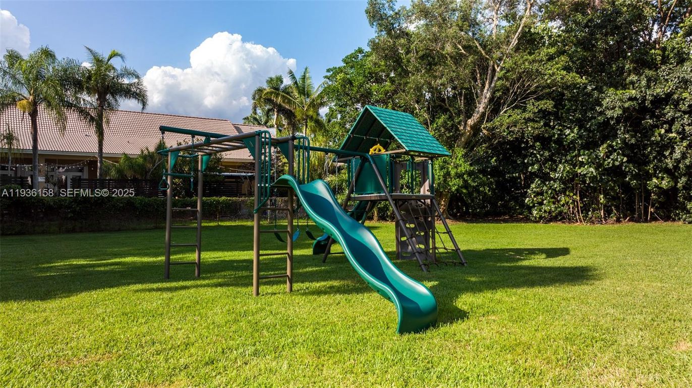 Backyard, Exterior, Playground