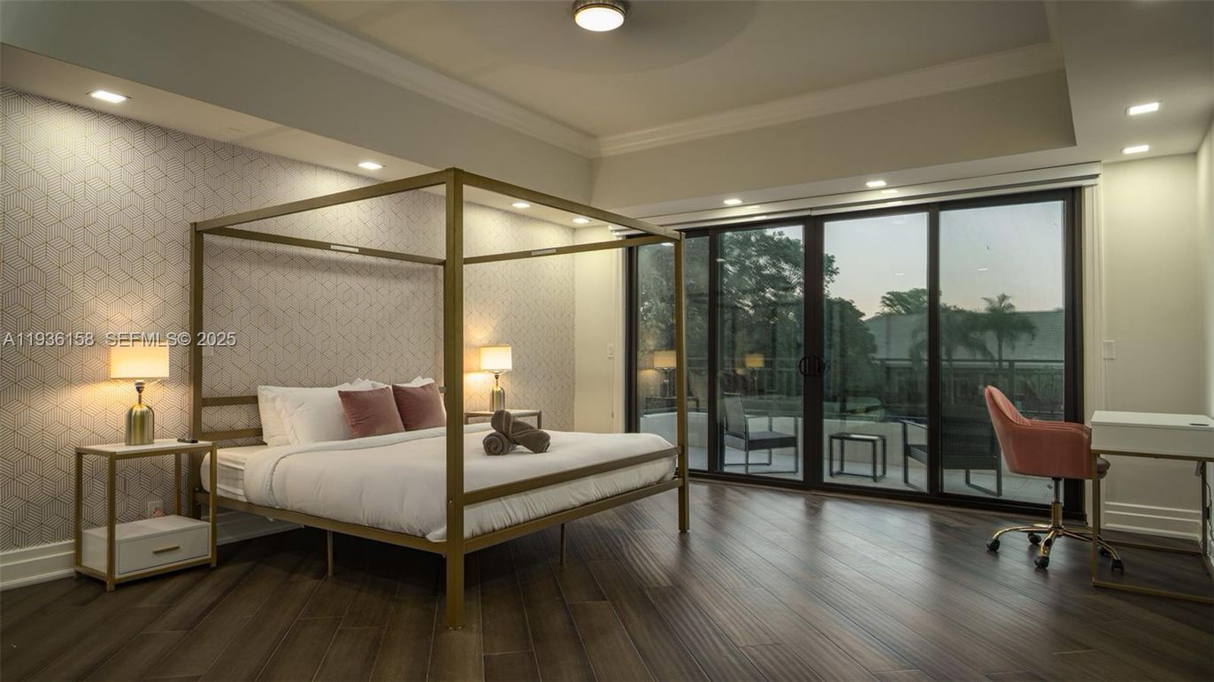 Bedroom, Home Office, Interior, Recessed Lighting, Wood Texture Flooring