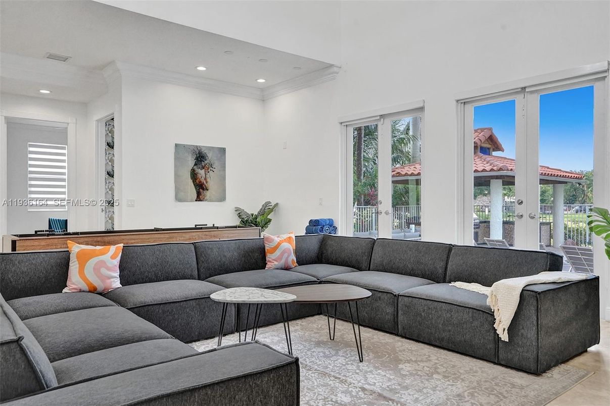 Interior, Living room, Recessed Lighting