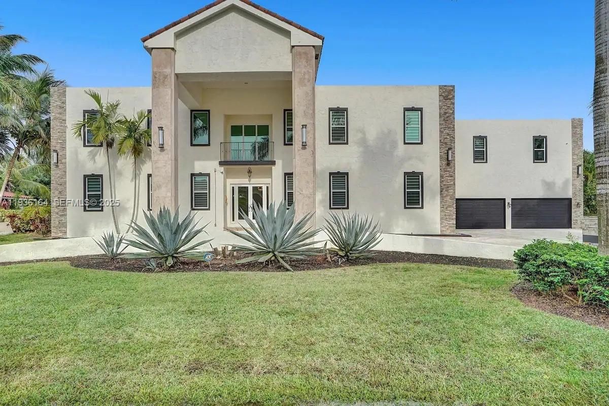 Attached, Backyard, Exterior, Facade, Spanish Mediterranean