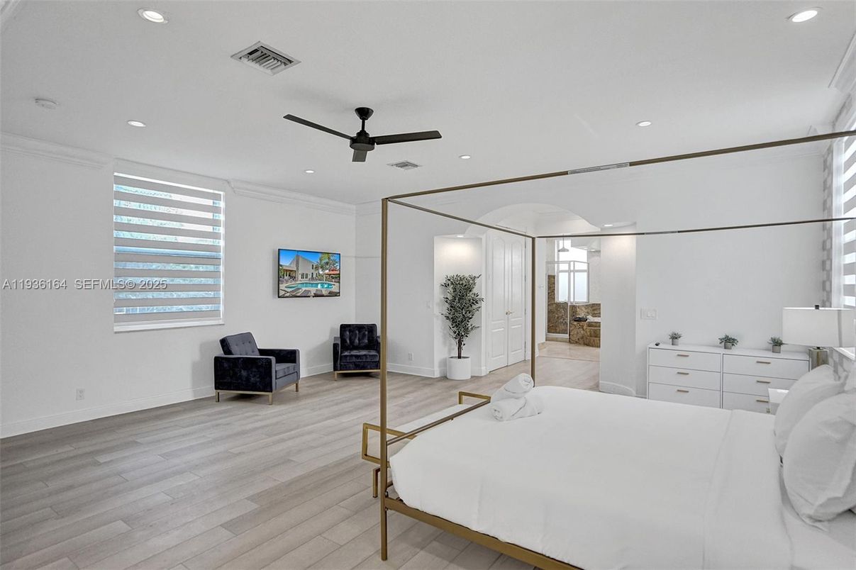 Bedroom, Interior, Recessed Lighting, Wood Texture Flooring