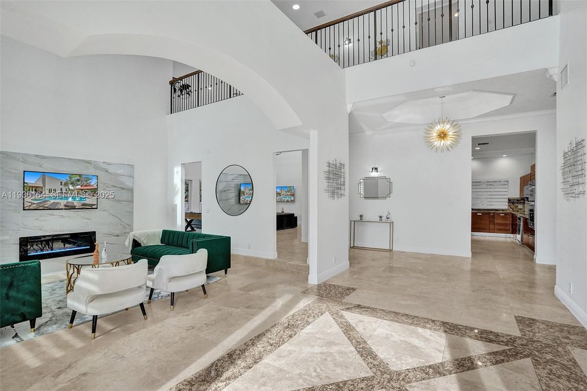 Fireplace, Interior, Pendant Lights