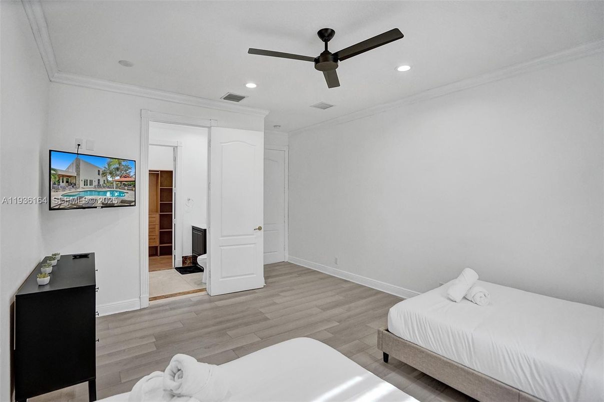 Bedroom, Interior, Recessed Lighting, Wood Texture Flooring