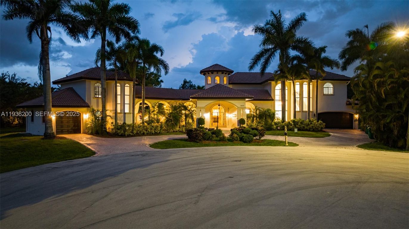 Attached, Backyard, Exterior, Facade, Mediterranean