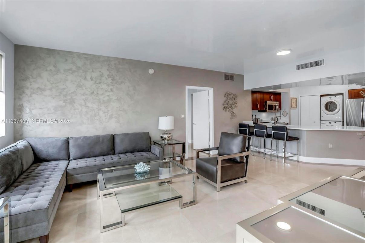 Dining room, Interior, Kitchen, Living room, Recessed Lighting