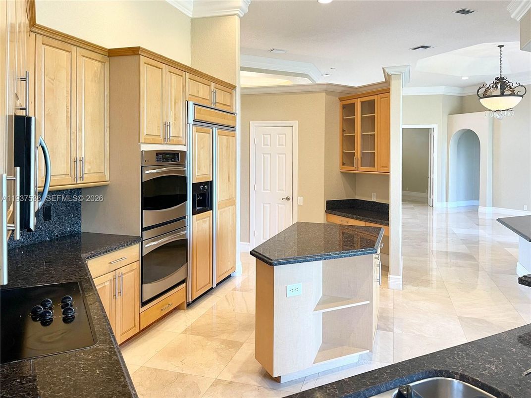 Interior, Kitchen, Pendant Lights, Recessed Lighting, Stainless Steel Appliances