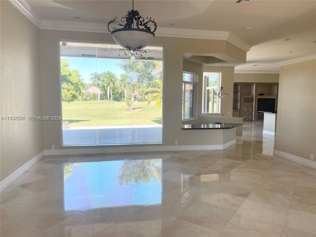 Empty room, Interior, Pendant Lights, Recessed Lighting