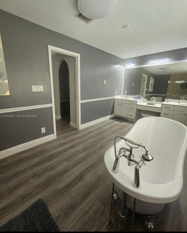 Interior, Kitchen, Wood Texture Flooring